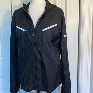 Nike lightweight running jacket sz L